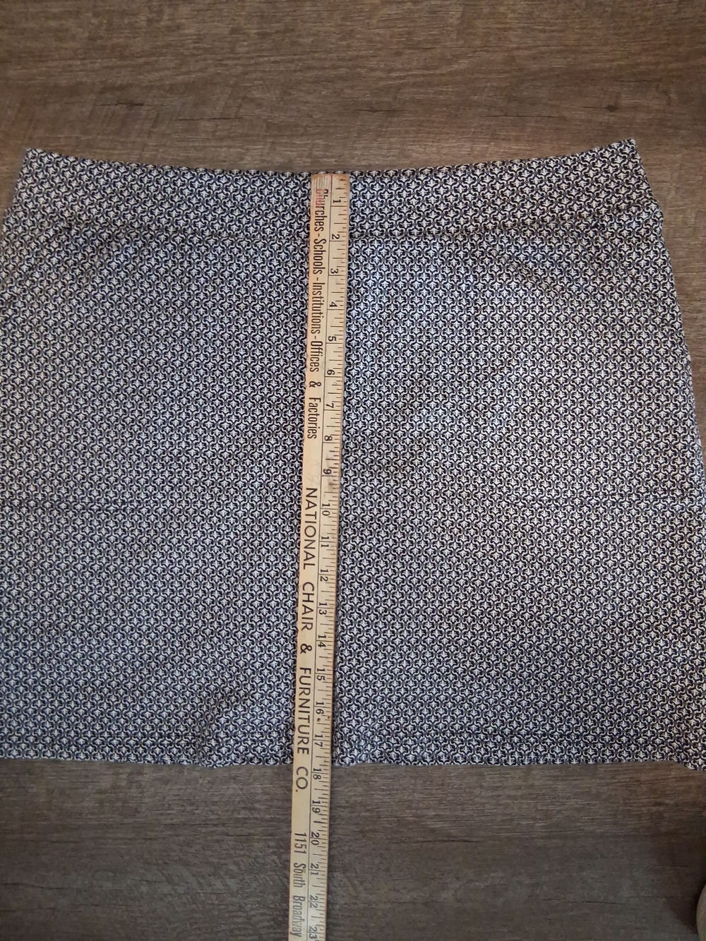 croft & barrow Black and White Mini Skirt with Micro Geometric Print